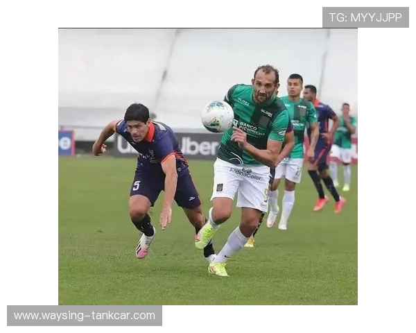 秘鲁队主帅持续引导球队迎接新挑战，战术风格逐渐成型