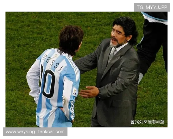 梅西 vs 马拉多纳:同代球王的技术风格与比赛影响力对比 梅西 vs 马拉多纳:同代球王的技术风格与比赛影响力对比