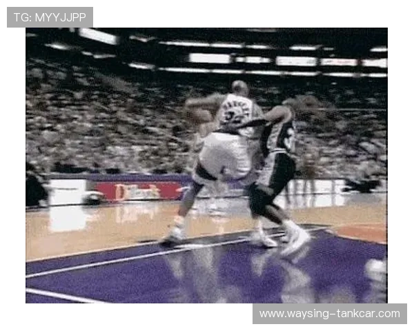 巴克利内线强攻改变对手防守布局